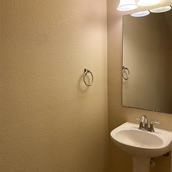 324 Chisholm Trl — Photo 29