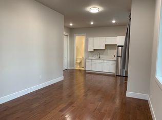 19042 104th Ave NE #1A, Bothell, WA 98011