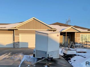 506 S Red Spruce Ave, Sioux Falls, SD 57110