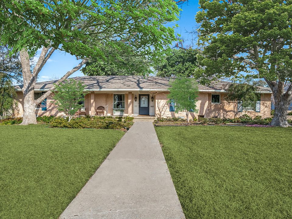 1st image of 5923 Meadow Crest Dr