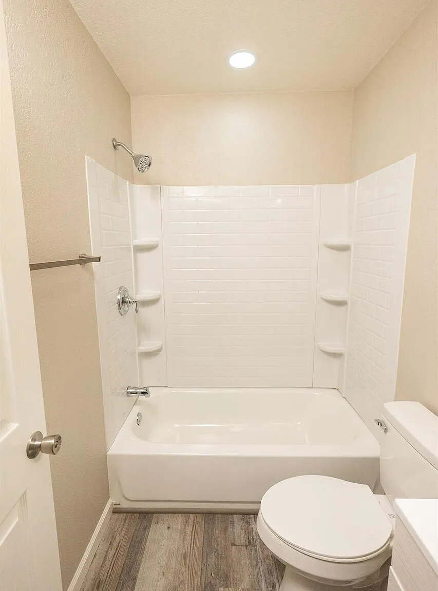 1 bed, 1.0 bath, 650 sqft, $1,200 — Photo 3