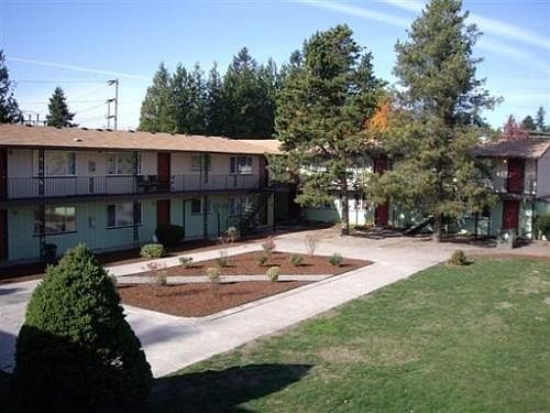 2nd image of 1313 NE 131st Pl APT 126