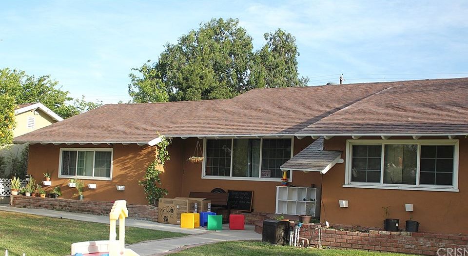 1st image of 22246 Roscoe Blvd