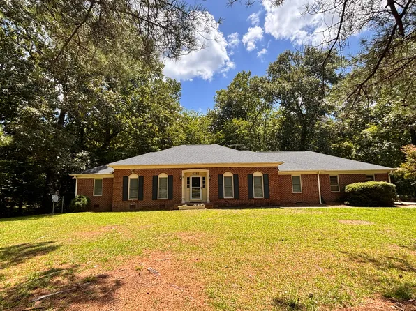 6282 River Ridge Rd, Fayetteville, NC 28311