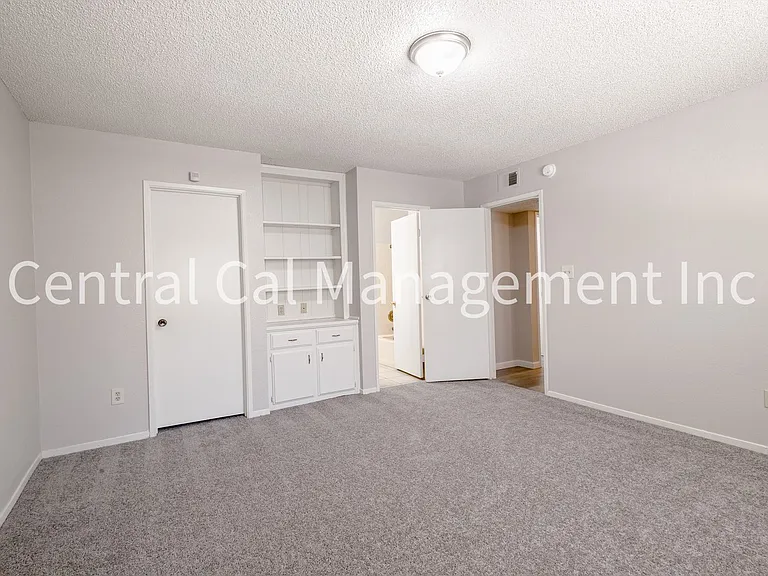 5713 Fairfax Rd — Photo 15