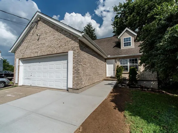 824 Neeb Rd, Cincinnati, OH 45233