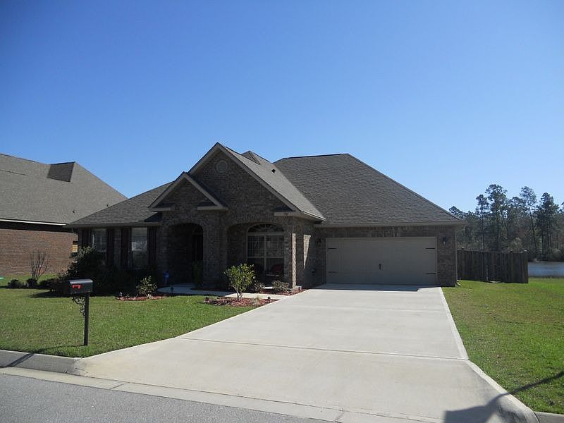 1st image of 781 Mohegan Cir
