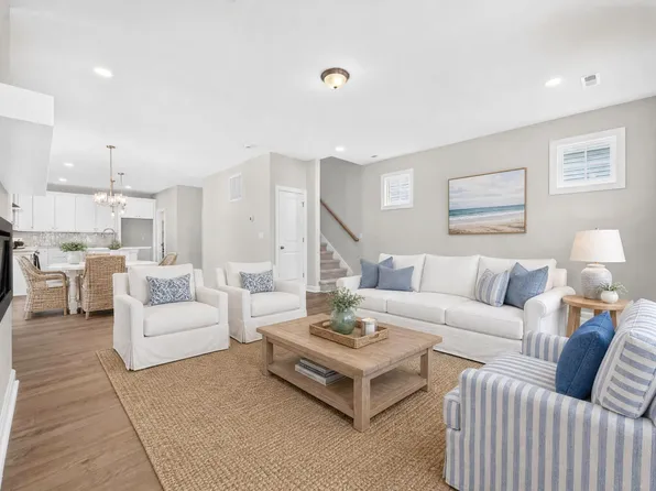 608 A 14th St, Virginia Beach, VA 23451