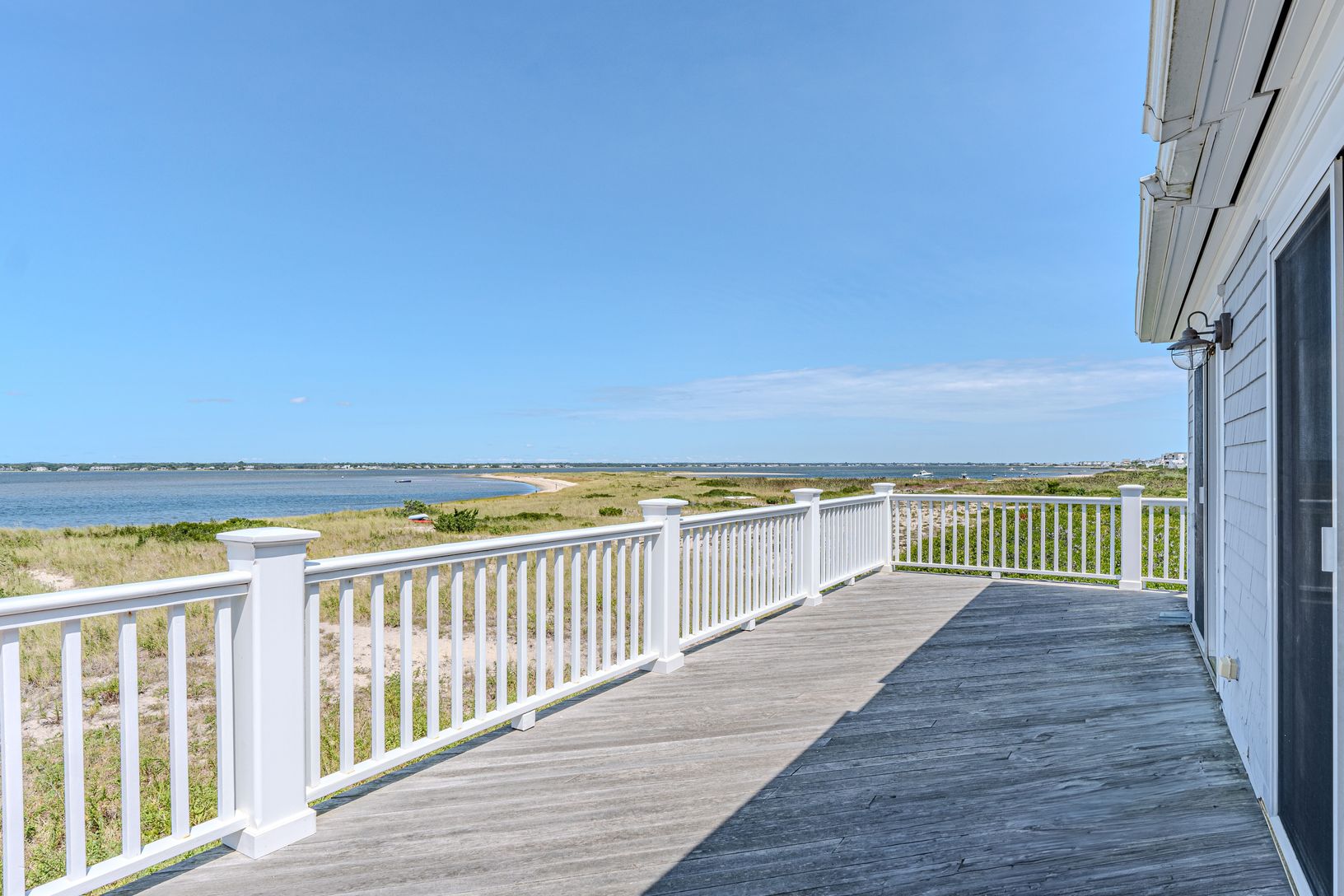  Wrap Around Bayside Deck