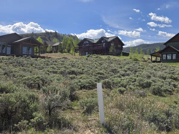 620 Sumner Avenue, Hot Sulphur Springs, CO 80451