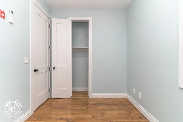 Rented by MySpaceNYC | media 13