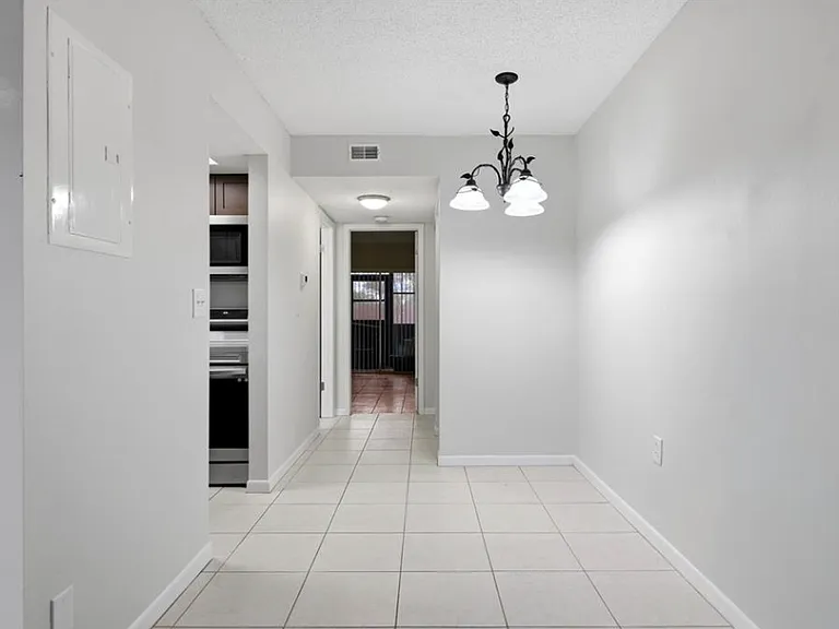 2420 Winding Creek Blvd #M-105 — Photo 2