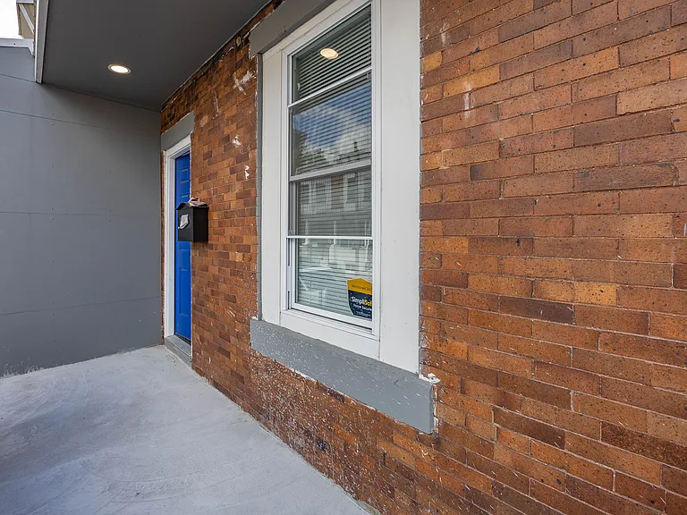 574 E Herman St — Photo 5