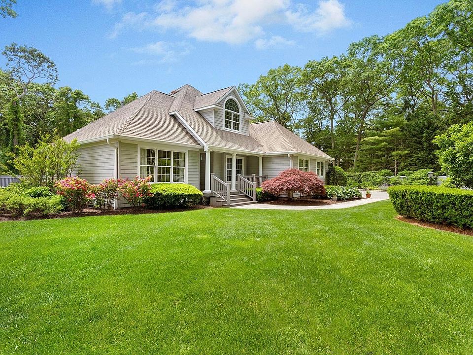 155 Munsell Rd, East Patchogue, NY 11772 Zillow
