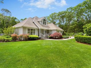 155 Munsell Rd, East Patchogue, NY 11772