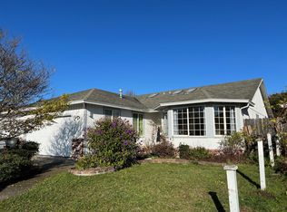 1431 Chickadee Ct, McKinleyville, CA 95519