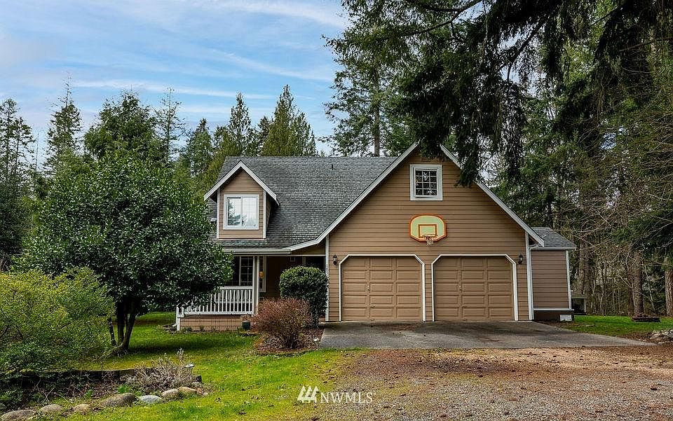 1st image of 18515 Woodside Dr SE