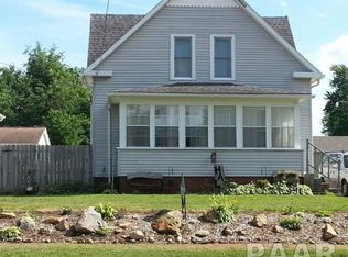 138 W Maple St, Canton, IL 61520