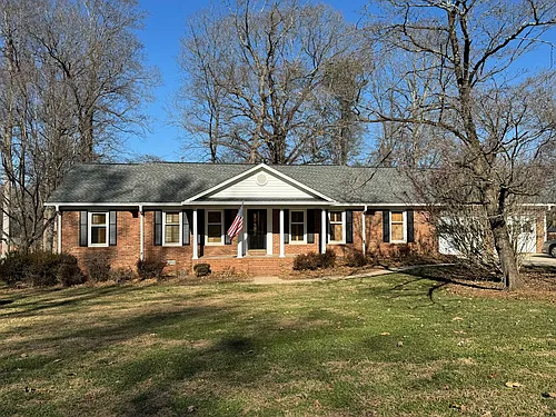 307 Fallingbrook Dr Photo 1