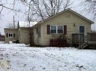 3052 Greenwood Dr, Rochester Hills, MI 48309