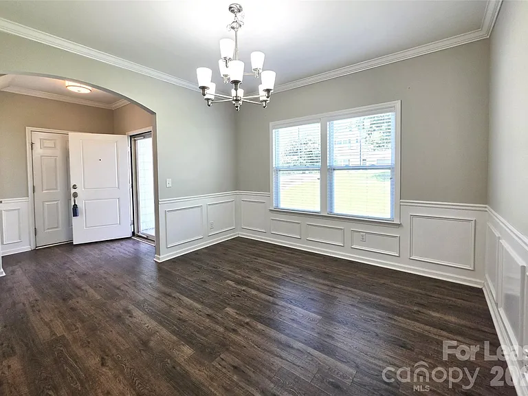 2053 Pine Siskin Ct — Photo 11