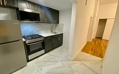 Rented by R New York