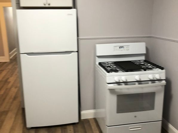 154 E Hollis St Building 1