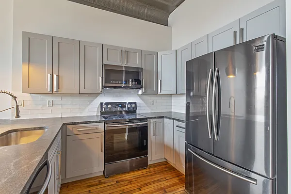 321 S Salina St #502 — Photo 10