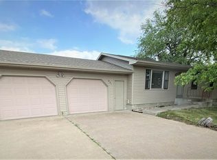 931 4th St, Scotland, SD 57059