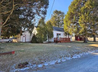 1303 Division St, Algoma, WI 54201