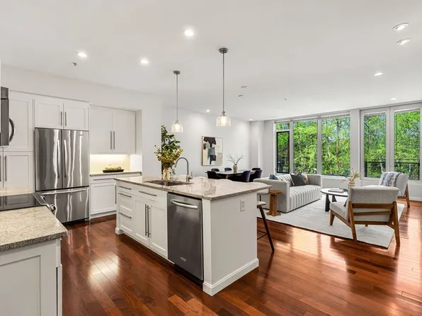 40 Nouvelle Way Unit N241, Natick, MA 01760