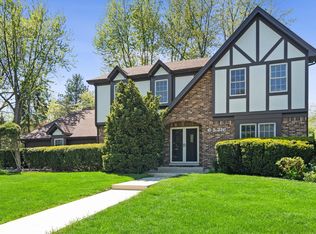 6S216 Cohasset Rd, Naperville, IL 60540