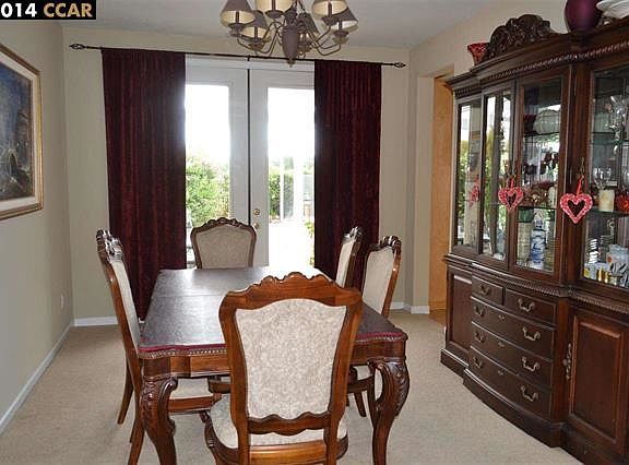 5th image of 913 Toulouse Way