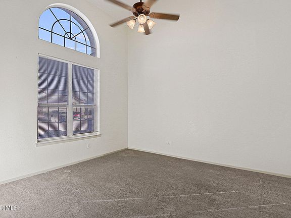 5th image of 10799 Aaron St