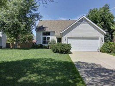 1000 Sandalwood Ln, Crystal Lake, IL, 60014