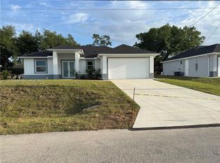 2902 49th St SW, Lehigh Acres, FL 33976
