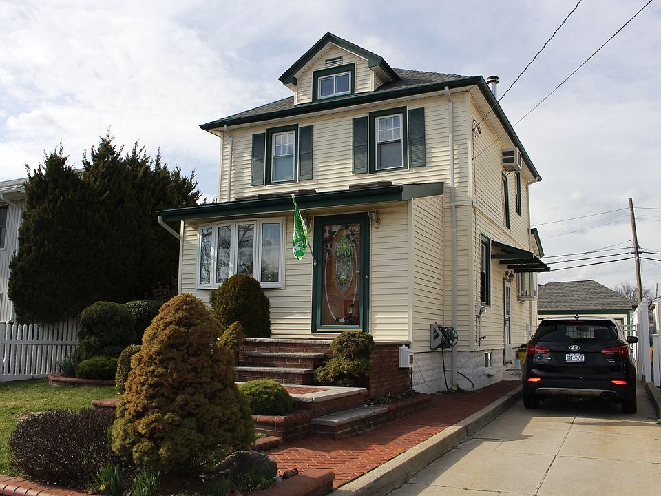 1st image of 1218 William St