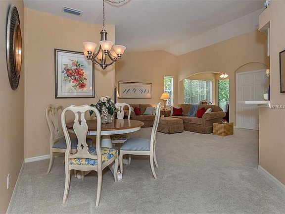 4th image of 101 Woodbridge Dr Unit 201