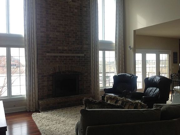 5th image of 18018 S Crystal Lake Dr