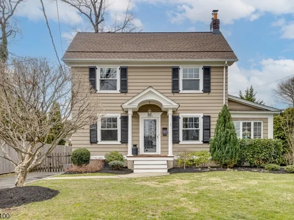 524 Dorian Pl, Westfield Town, NJ 07090