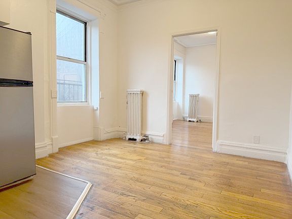 2nd image of 363 W 57th St APT 4C