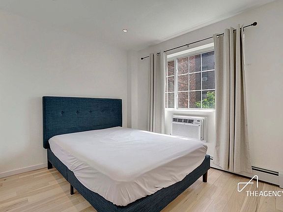4th image of 4333 42nd St APT 4B