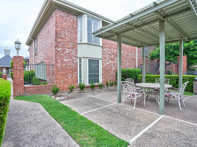 7920 Rockwood Ln #128 — Photo 33