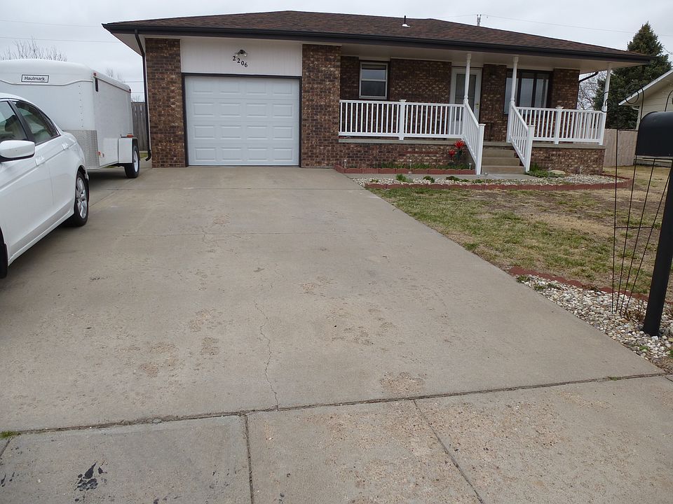 1st image of 2206 Felten Dr