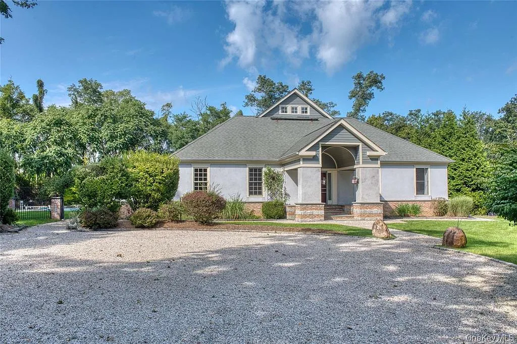 3 bed, 2.0 bath, 3000 sqft, $15,000 — Photo 3