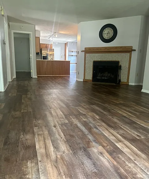 800 N Park Ave — Photo 3