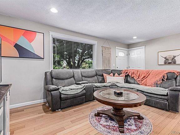 5th image of 16096 E Columbia Place