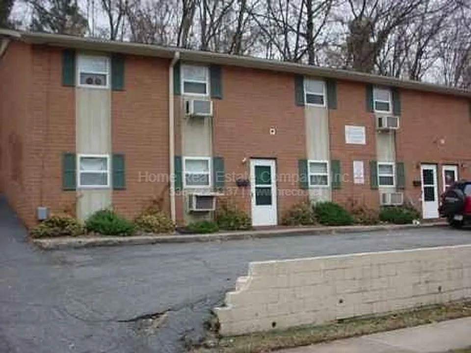 151 Westdale Ave #C