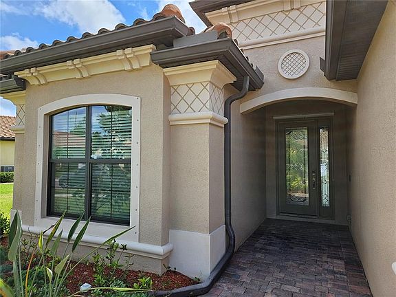 4th image of 13885 Vancanza Dr