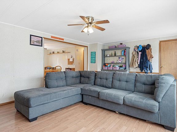 5th image of 445 Snows Cove Road